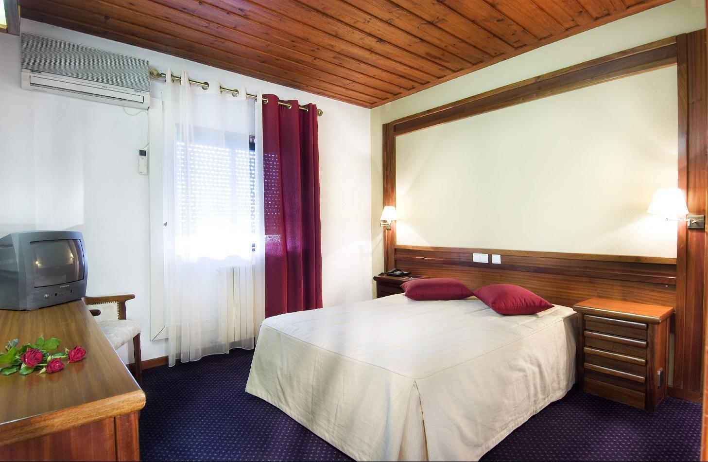 Hotel Eurosol Seia Camelo Bilik gambar